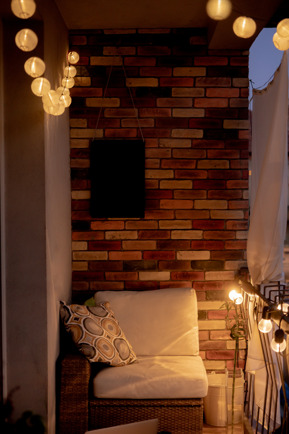 10 Easy Ways to Make Your Balcony Warm and Cozy